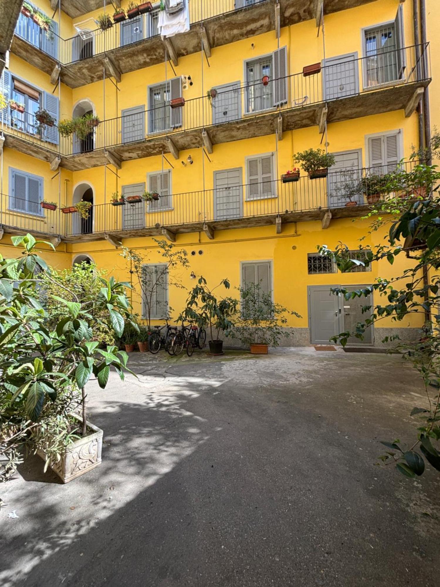 La Vecchia Milano-Les Nubles Vannucci - Il Ballatoio E Il Cortile エクステリア 写真