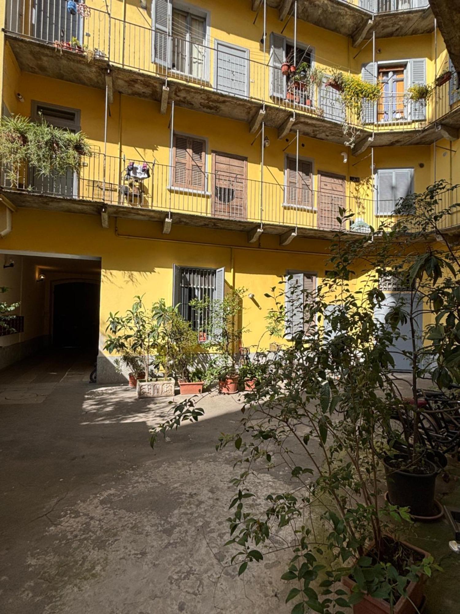 La Vecchia Milano-Les Nubles Vannucci - Il Ballatoio E Il Cortile エクステリア 写真